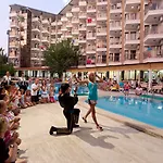 Monte Carlo מלון אלאניה