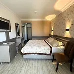 מלון Monte Carlo אלאניה