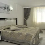 Monte Carlo 4* אלאניה