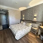 Monte Carlo מלון אלאניה
