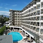 Monte Carlo 4* אלאניה
